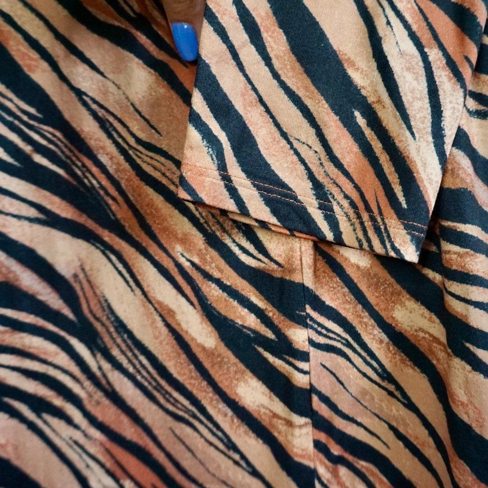 NEW Leith Long Sleeve Minidress - Tiger Print Sz M - Picture 6 of 9
